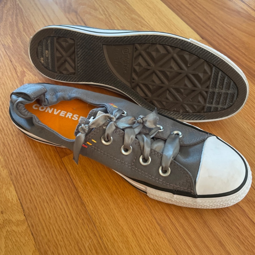 Shoes - Picture 2 of 2